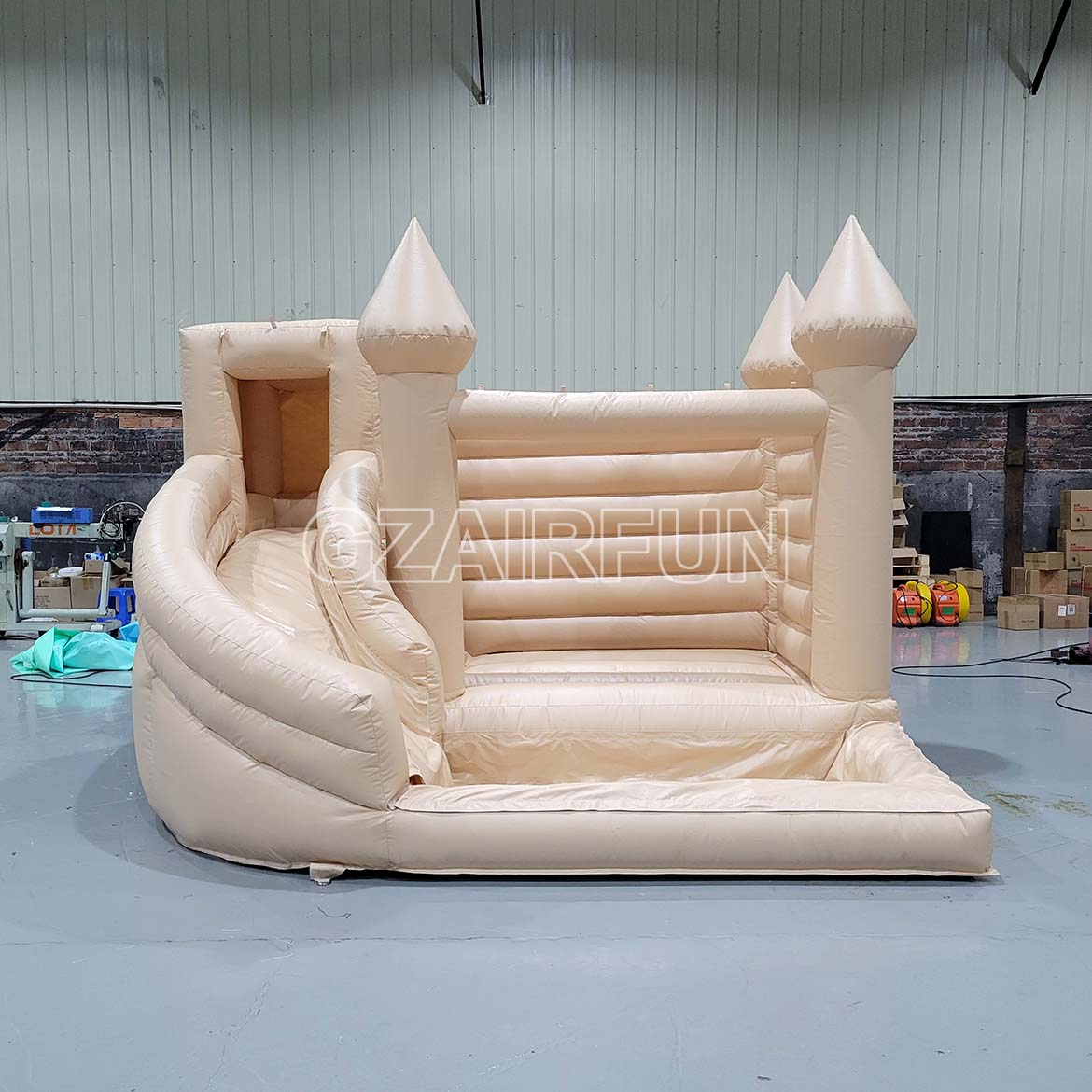 Mini Inflatable Tan Castle Waterslide For Toddler